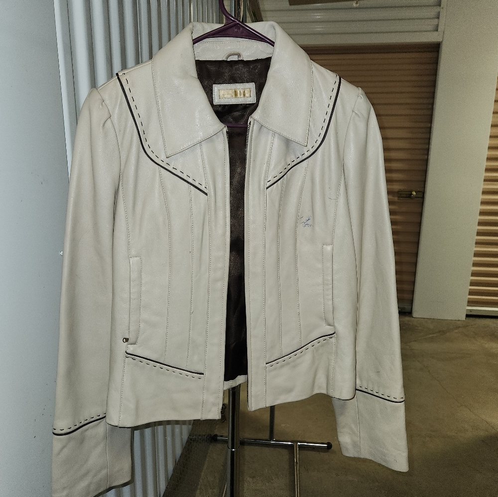 Wilson's women's leather jacket size Small used